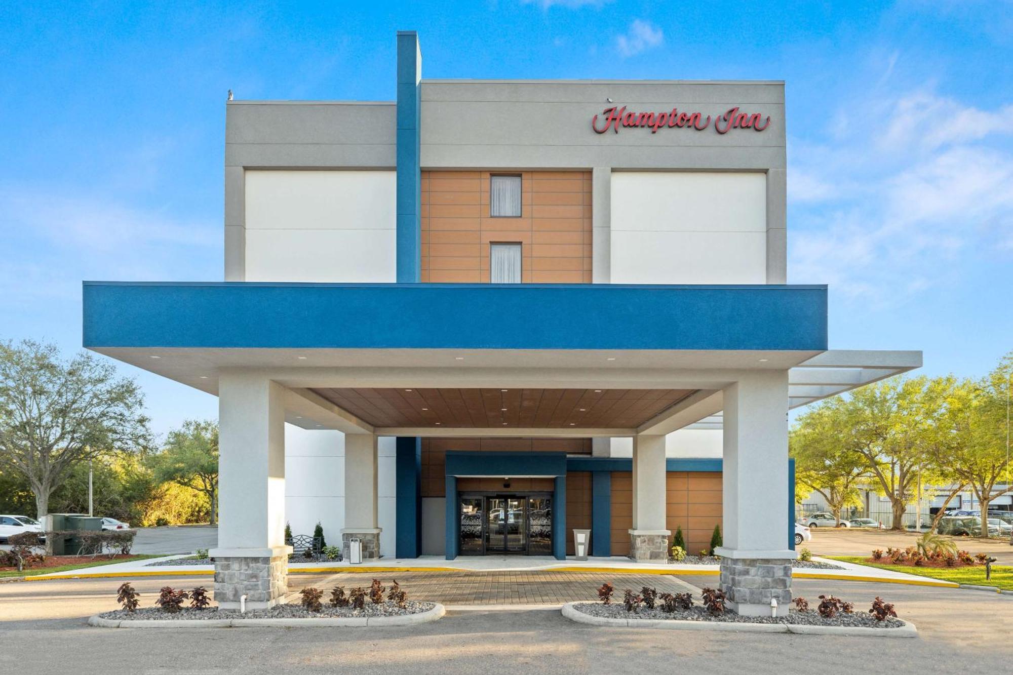 Hampton Inn Tampa-Veterans Expressway Exterior photo